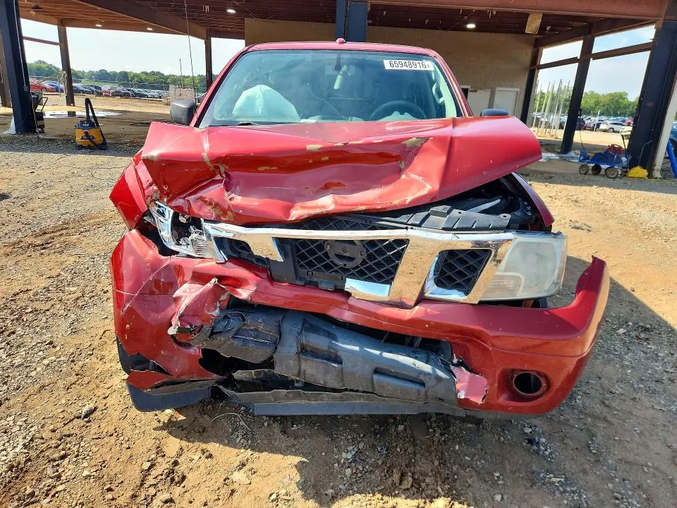2017 NISSAN FRONTIER SV  