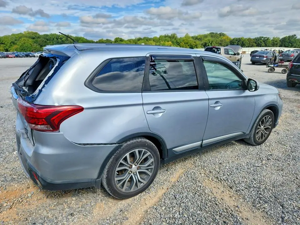 2016 MITSUBISHI OUTLANDER SE  