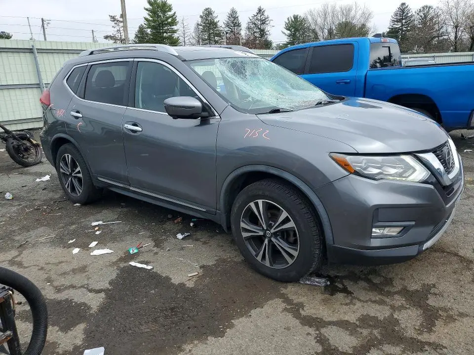 2018 NISSAN ROGUE SL  