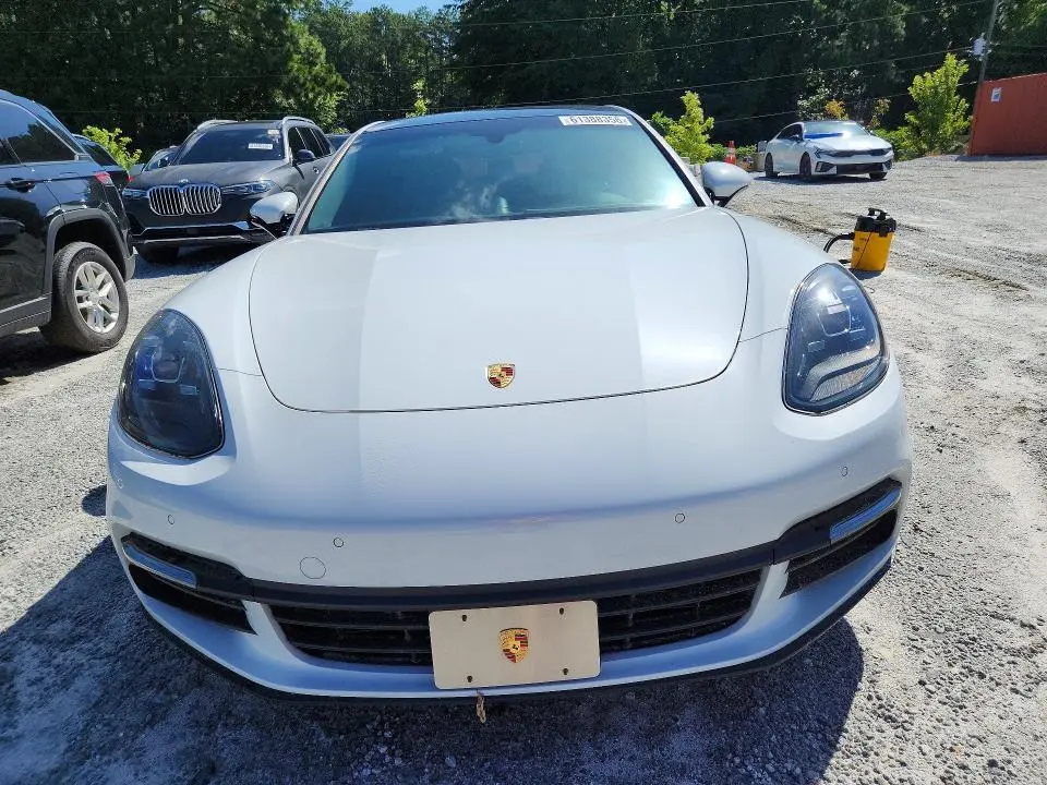 2018 PORSCHE PANAMERA 4  
