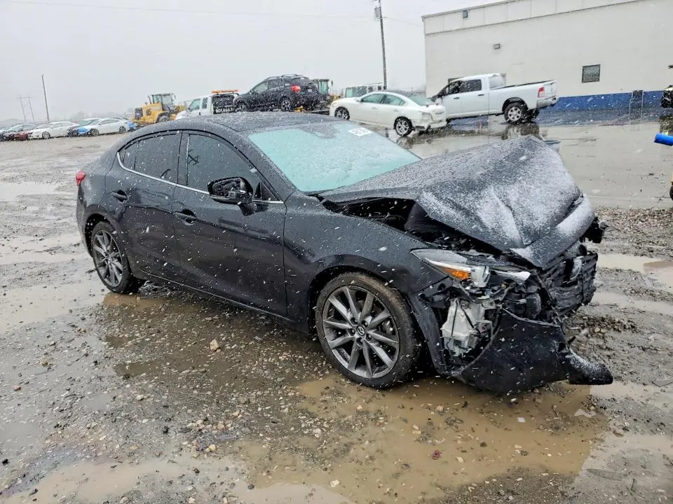 2018 MAZDA 3 GRAND TOURING  