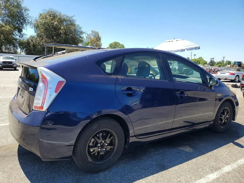 2014 TOYOTA PRIUS TWO  