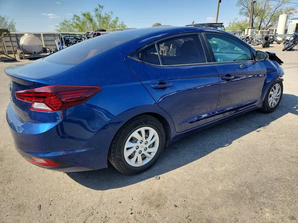 2020 HYUNDAI ELANTRA SE  