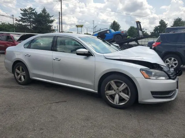 2013 VOLKSWAGEN PASSAT SE  