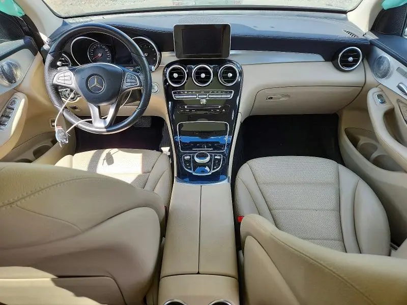 2017 MERCEDES-BENZ GLC 300 4MATIC  