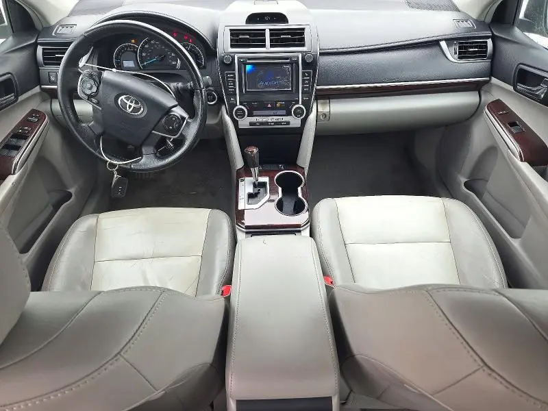 2012 TOYOTA CAMRY XLE  