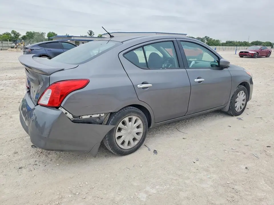 2016 NISSAN VERSA 1.6 SV  