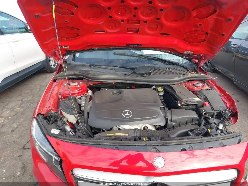 2015 MERCEDES-BENZ GLA 250 4MATIC