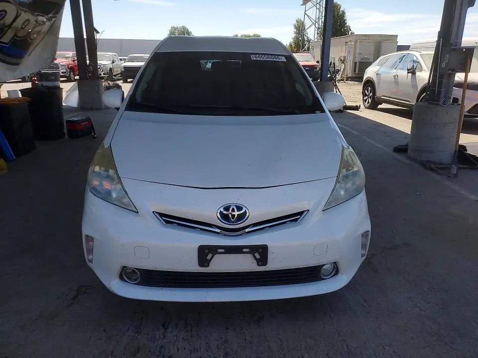 2012 TOYOTA PRIUS V FIVE  