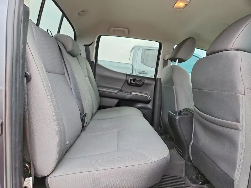 2022 TOYOTA TACOMA SR5 V6  