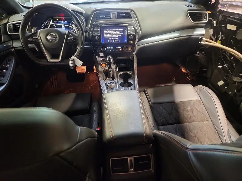 2022 NISSAN MAXIMA SR  