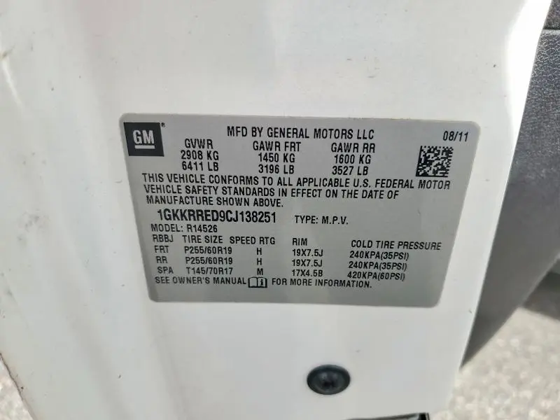 2012 GMC ACADIA SLT-1  