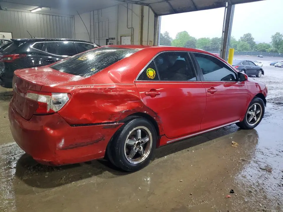2012 TOYOTA CAMRY LE  