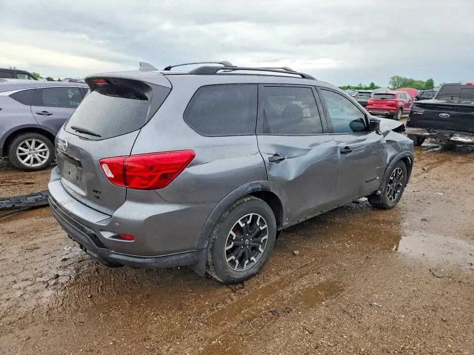 2020 NISSAN PATHFINDER SL  