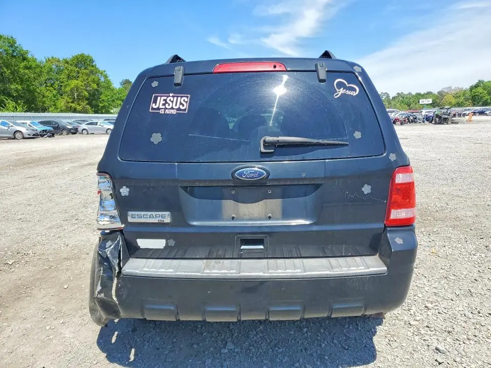 2010 FORD ESCAPE XLT  