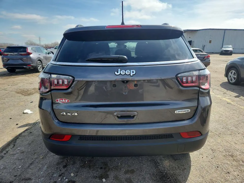 2022 JEEP COMPASS LATITUDE LUX  