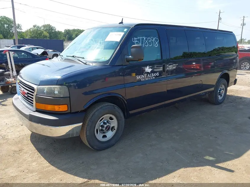 2012 GMC SAVANA 3500 LT