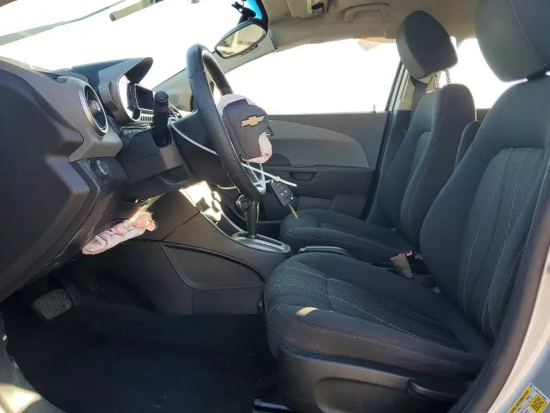 2016 CHEVROLET SONIC LT  