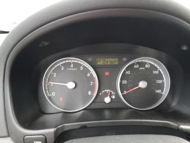 2011 HYUNDAI ACCENT GL  
