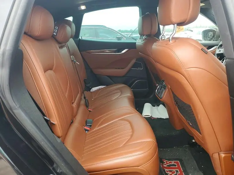 2017 MASERATI LEVANTE S LUXURY  