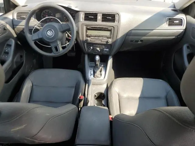 2011 VOLKSWAGEN JETTA SE  