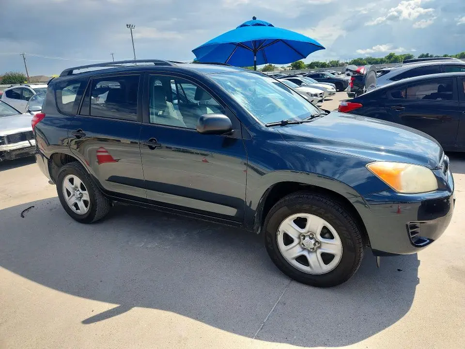 2012 TOYOTA RAV4 BASE  