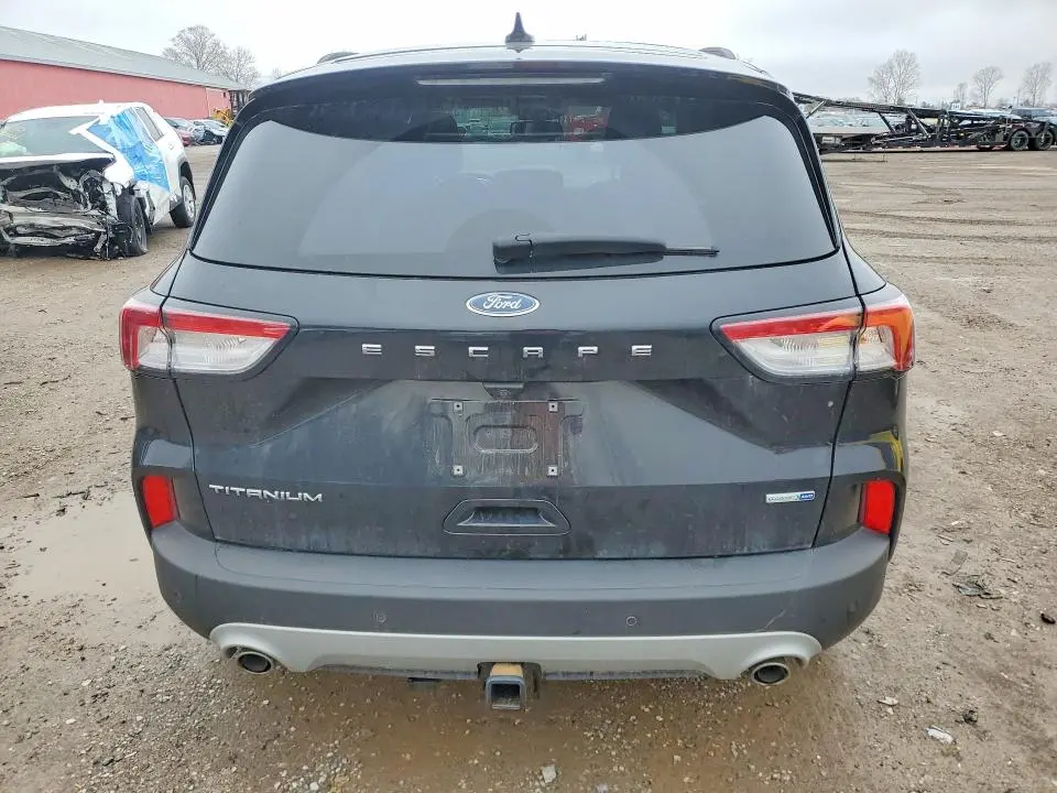 2020 FORD ESCAPE TITANIUM  