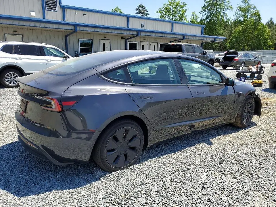 2025 TESLA MODEL 3   
