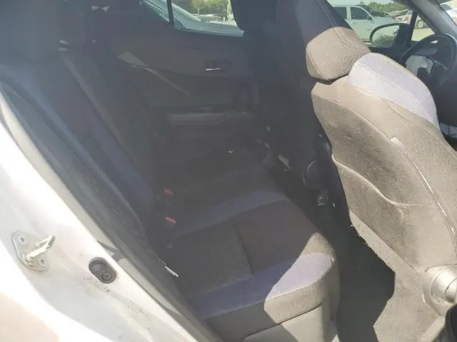 2020 TOYOTA C-HR XLE  