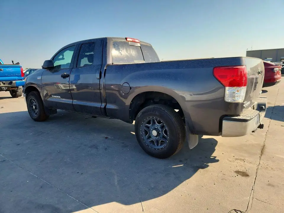 2013 TOYOTA TUNDRA DOUBLE CAB SR5  
