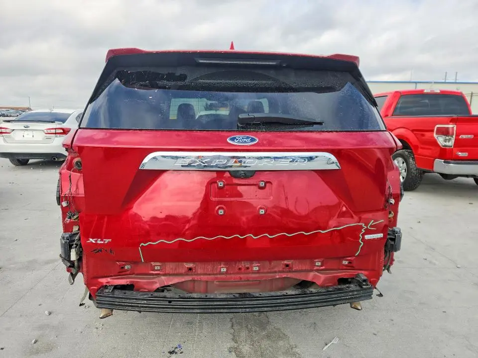 2020 FORD EXPLORER XLT  