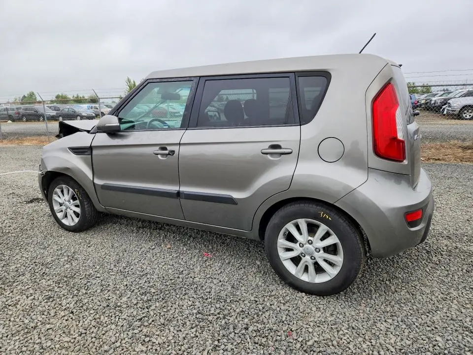 2013 KIA SOUL +  