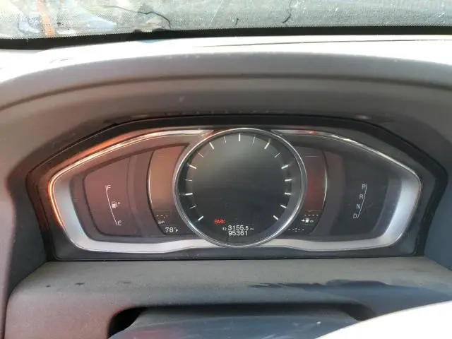 2017 VOLVO XC60 T6 DYNAMIC  