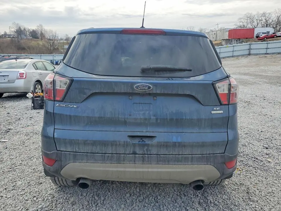 2018 FORD ESCAPE SE  