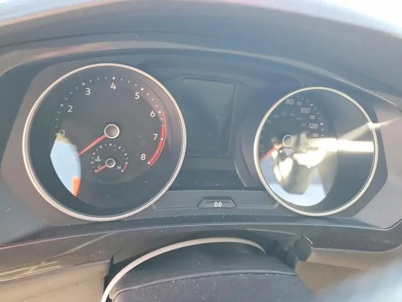2018 VOLKSWAGEN TIGUAN SE  