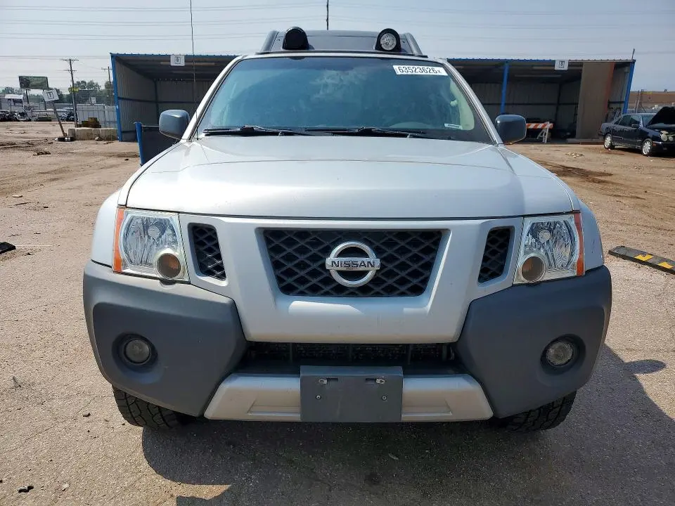 2011 NISSAN XTERRA X  