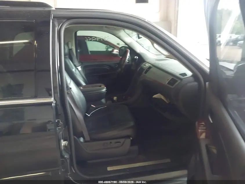 2012 CADILLAC ESCALADE STANDARD