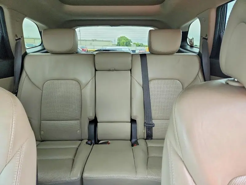 2017 HYUNDAI SANTA FE SE ULTIMATE  