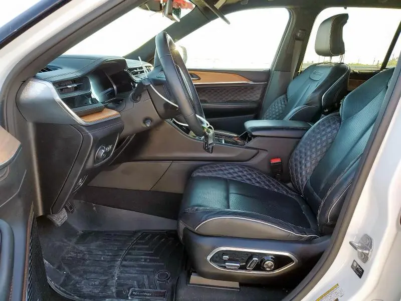 2022 JEEP GRAND CHEROKEE SUMMIT  