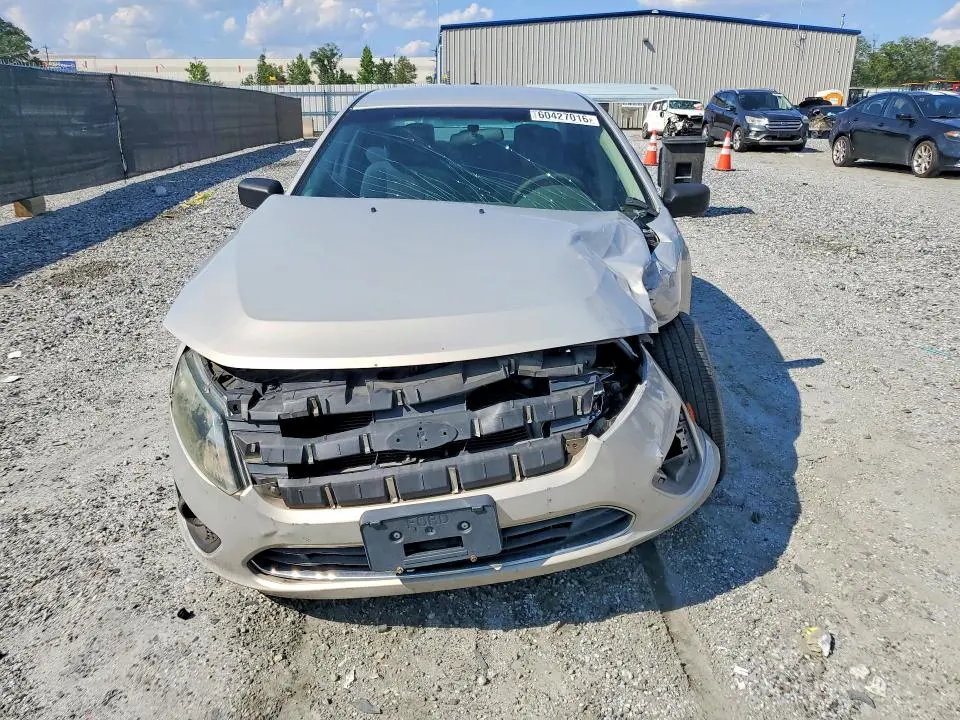 2010 FORD FUSION S  