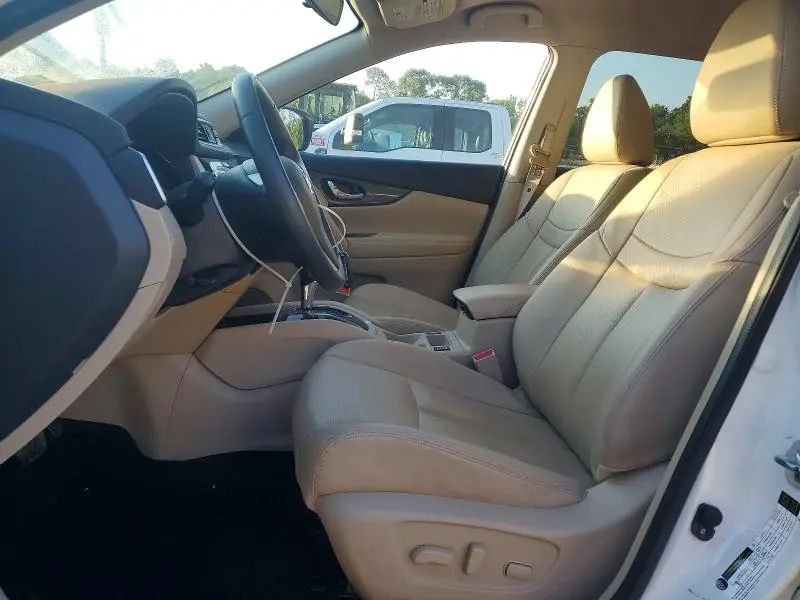2016 NISSAN ROGUE SL  