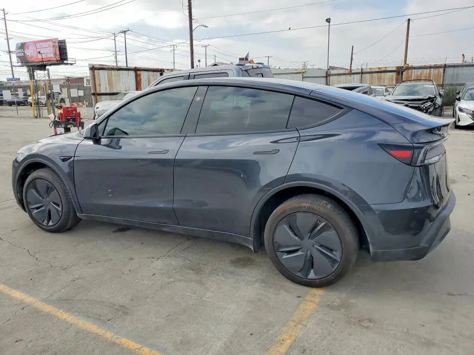 2026 TESLA MODEL Y   