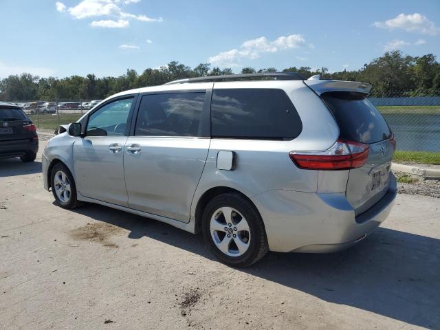 2019 TOYOTA SIENNA LE