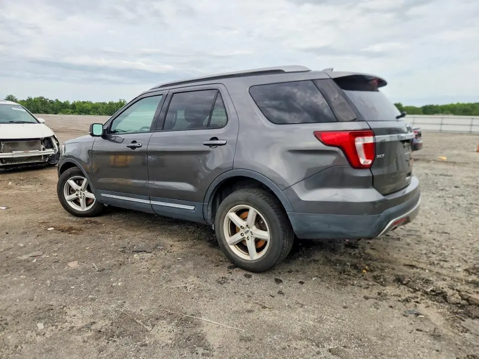 2017 FORD EXPLORER XLT  