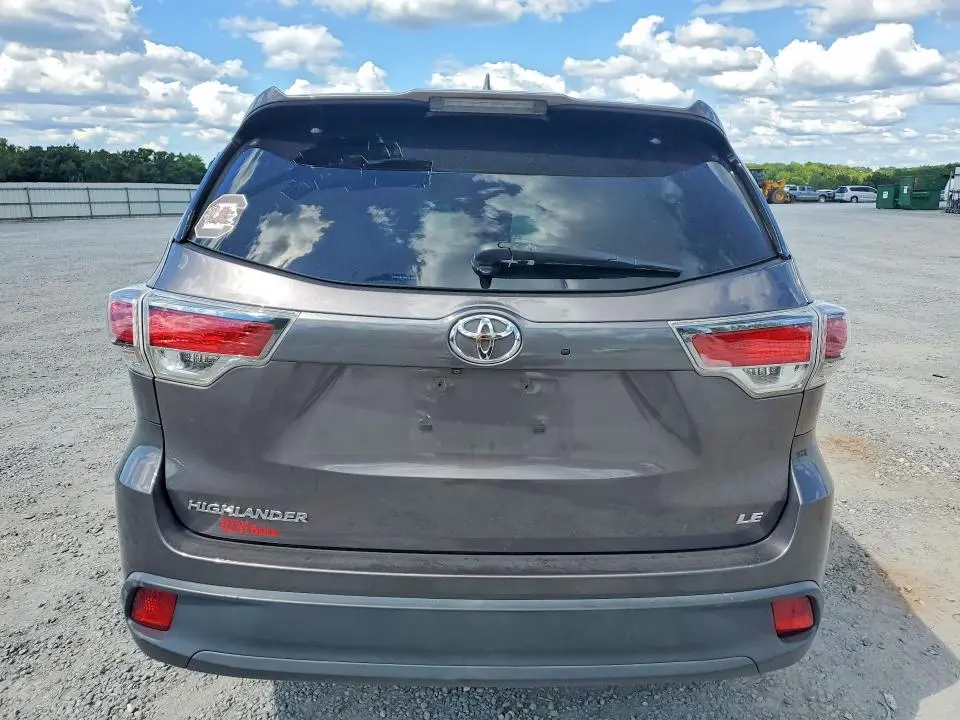 2016 TOYOTA HIGHLANDER LE PLUS  