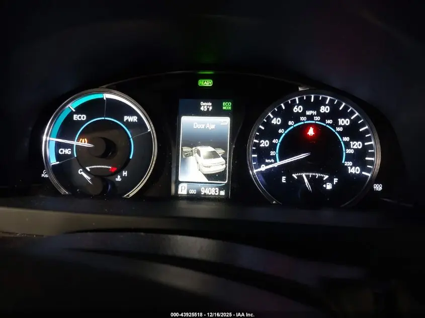 2016 TOYOTA CAMRY HYBRID LE