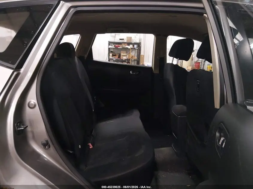 2010 NISSAN ROGUE S