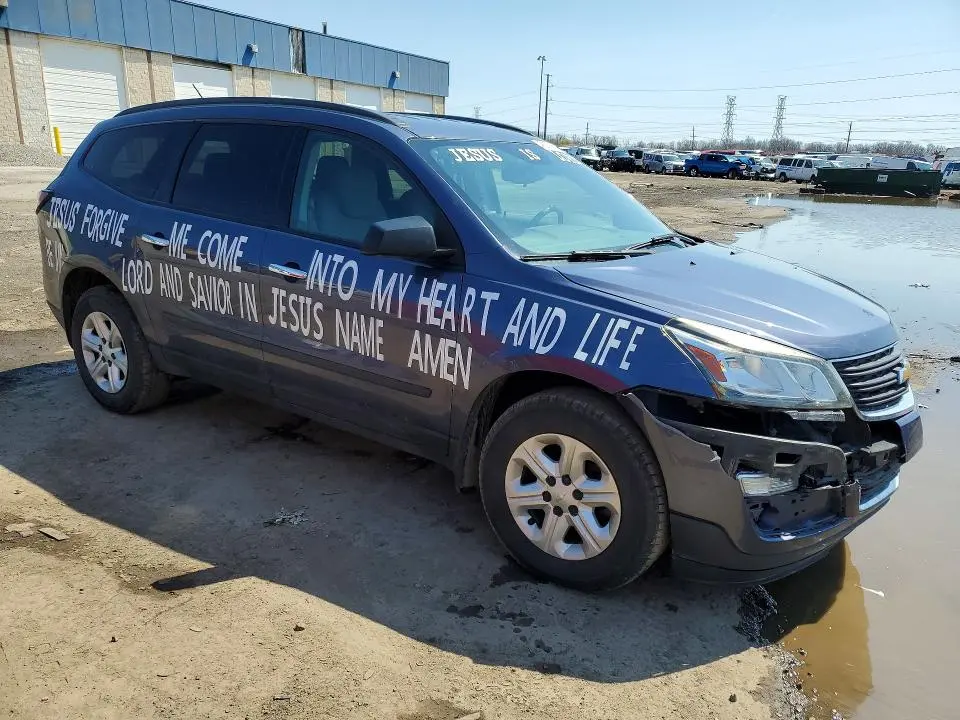 2014 CHEVROLET TRAVERSE LS  