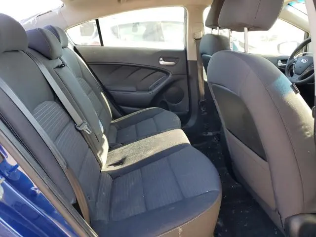 2018 KIA FORTE LX  
