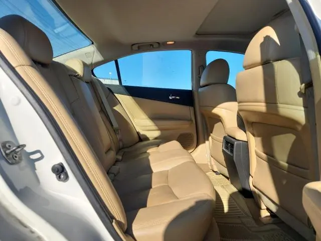 2011 NISSAN MAXIMA S  